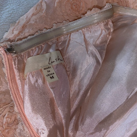 LUSH ♡ Gorgeous & Flattering Dress - Picture 7 of 12